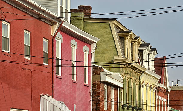 istock Colorful Houses 185224546