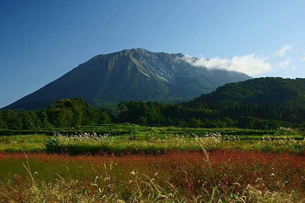 istock Mountain and autumn field 185224676