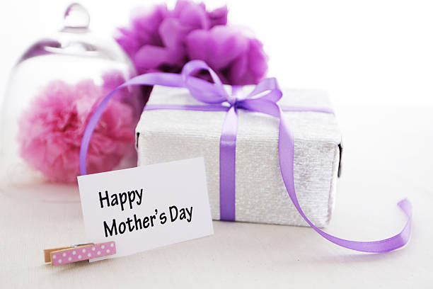istock Happy Mothers Day with gift box and paper pom pons 185224864