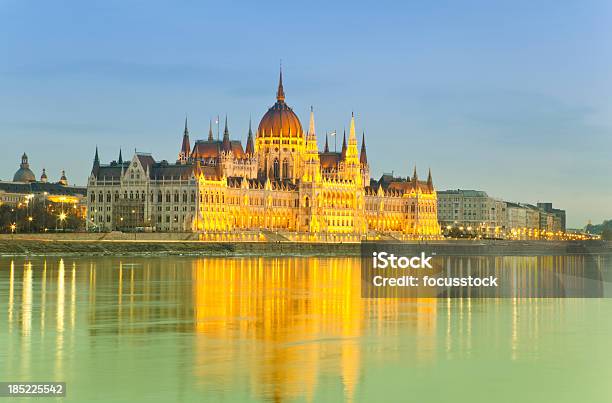 Венгерский Парламентбудапешт — стоковые фотографии и другие картинки Архитектура - Архитектура, Большой город, Будапешт