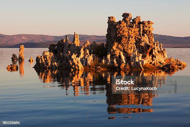 Schöne Rosa Sonnenaufgang Über Mono Lake Stockfoto und mehr Bilder von Amerikanische Kontinente und Regionen - Amerikanische Kontinente und Regionen, Amerikanische Sierra Nevada, Berg