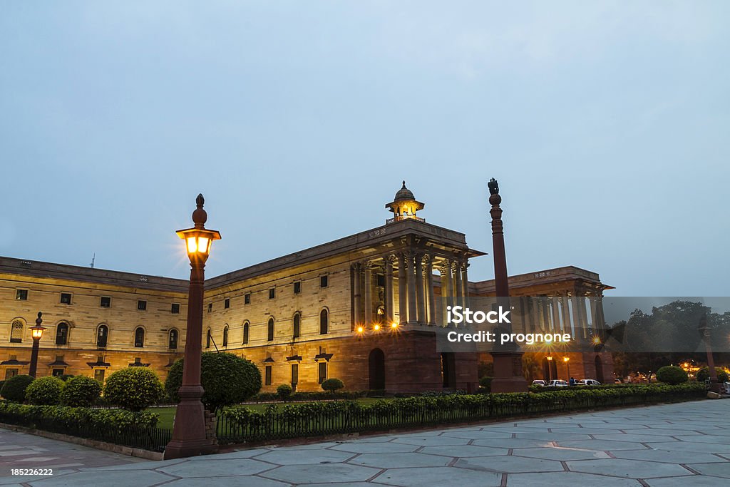 Nueva Delhi Presidente de la Asamblea por la noche - Foto de stock de Cultura hindú libre de derechos
