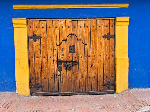 istock Medieval door with antique lock 185226300