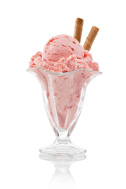 istock Strawberry Ice Cream Sundae. 185227558