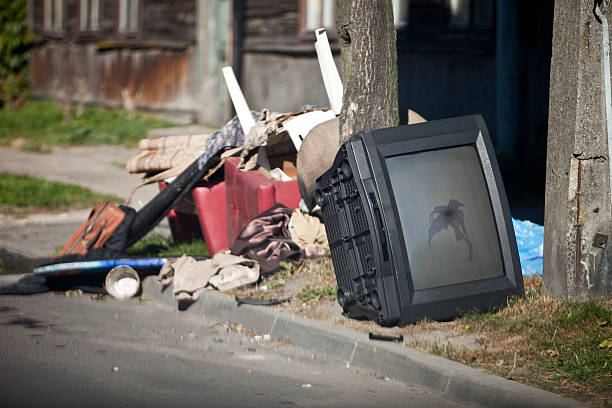 Müllkippe in der Straße – Foto