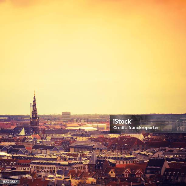 Copenhagen Panoramica Veduta Aerea Al Crepuscolo - Fotografie stock e altre immagini di Aurora - Aurora, Copenhagen, Orizzonte urbano