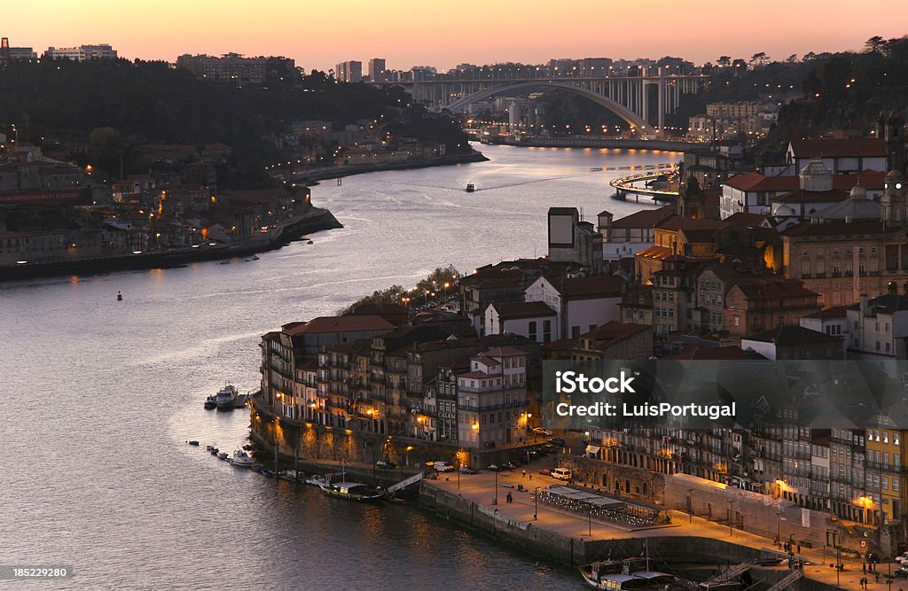 Panorâmica do Porto e Arrábida Ponte à noite - Royalty-free Porto - Portugal Foto de stock