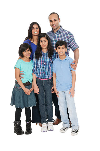 indyjskie portret rodziny - family daughter isolated full length zdjęcia i obrazy z banku zdjęć