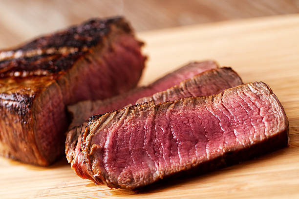 istock Fillet of beef with salad 185232367