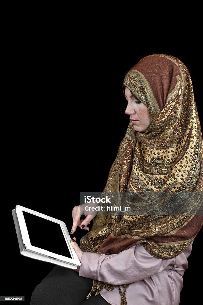 Muslimische Frau mit digitalen tablet - Lizenzfrei Abaja - Kleidung Stock-Foto