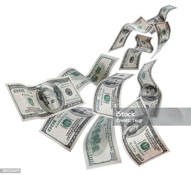 Rechnungen Fallen Wert Von 100usdollar Stockfoto und mehr Bilder von Währung - Währung, Fliegen, Geldregen