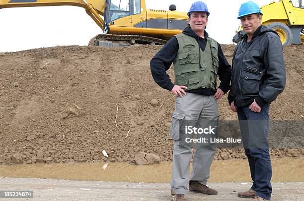 Excavator Conductores Foto de stock y más banco de imágenes de Sector de la construcción - Sector de la construcción, Típico de la clase trabajadora, Vista de frente