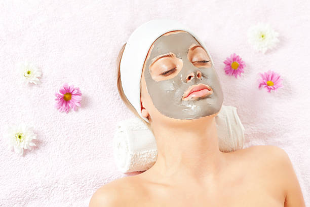 istock Skin mask treatment 185235130