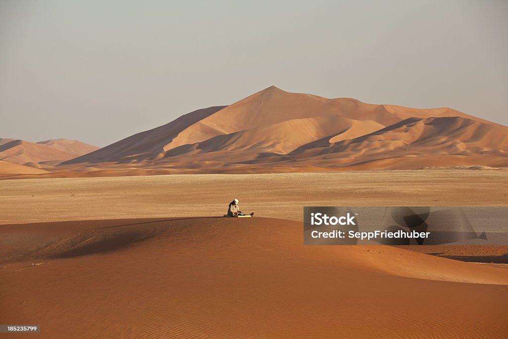 Lonesome en el desierto - Foto de stock de Arabia libre de derechos