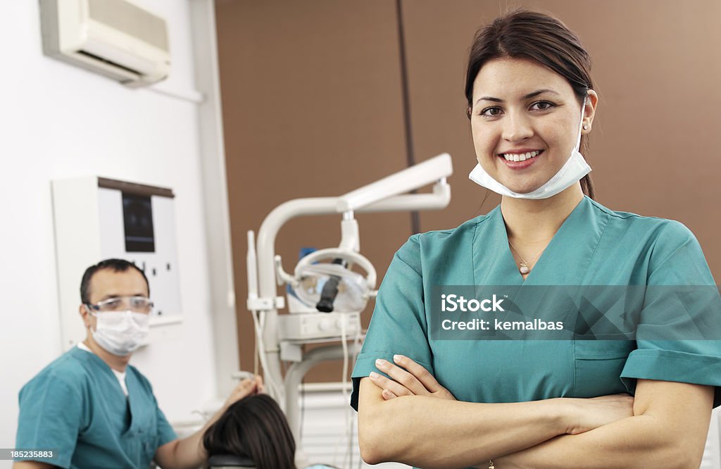 Dentista Ritratto - Foto stock royalty-free di Accudire