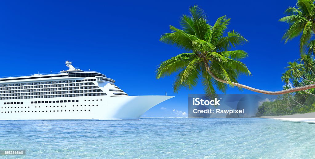 Navio de cruzeiro - Foto de stock de Azul royalty-free