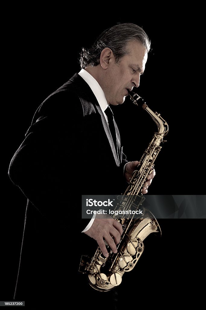 Músico de Jazz - Foto de stock de Fundo preto royalty-free