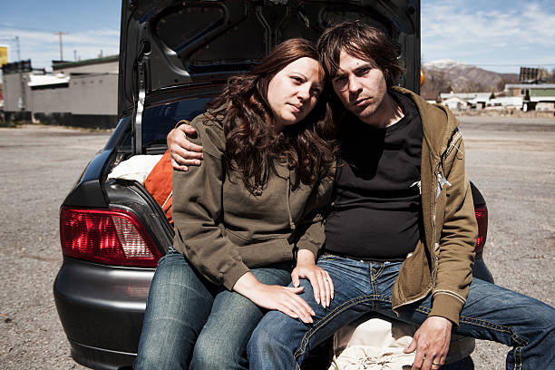 istock Homeless Couple 185237440