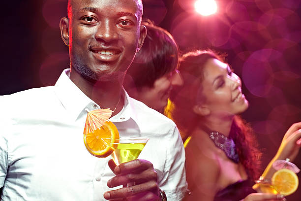 club mit mir! - nightlife party group of people martini stock-fotos und bilder