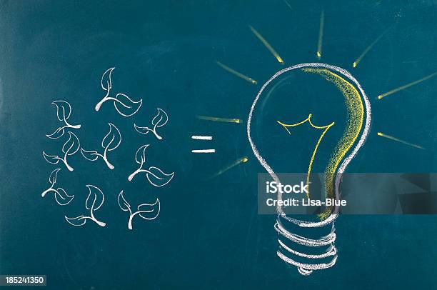 Conceito De Energia Verde - Fotografias de stock e mais imagens de Passo Seguinte - Passo Seguinte, Recurso Sustentável, Breaking New Ground - Expressão anglo-saxônica