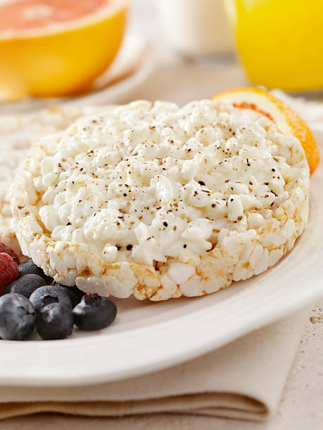 istock Rice Cakes Topped with Cottage Cheese 185242350