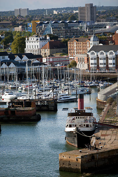 istock Inner Yacht Harbour at Southampton 185245003