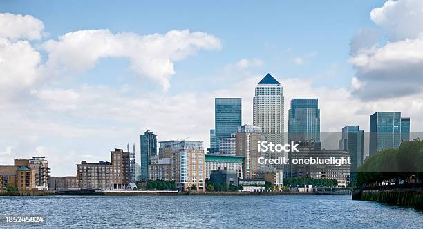 Canary Wharf Vista Da Cidade - Fotografias de stock e mais imagens de Dia - Dia, Horizonte Urbano, Londres - Inglaterra