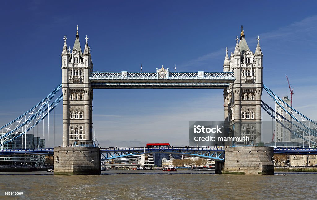 Tower Bridge a Londra - Foto stock royalty-free di Ambientazione esterna
