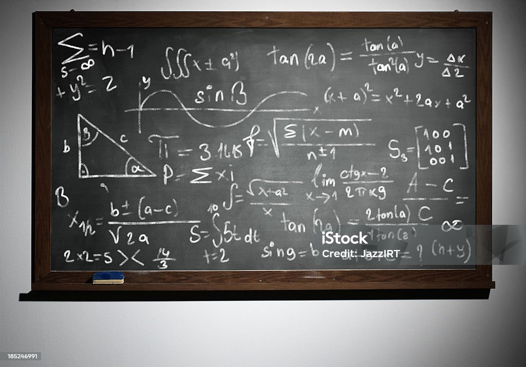 数学的な方程式黒板に書かれたチョーク - 黒板のロイヤリティフリーストックフォト