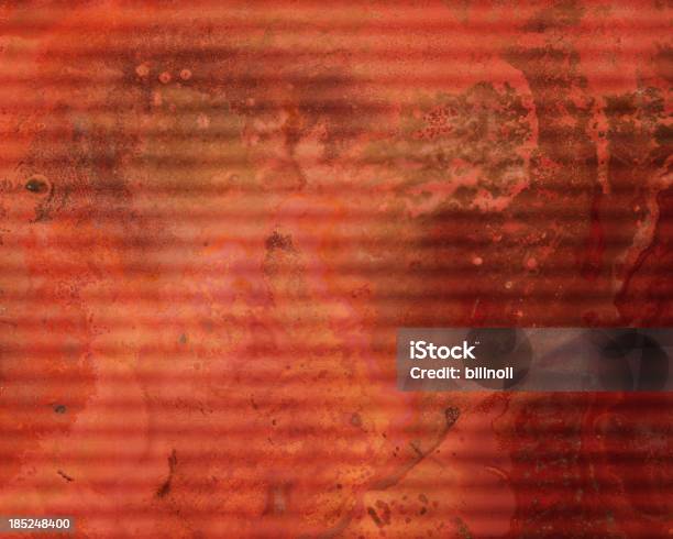 Corrugado Oxidadas Superficie De Metal Foto de stock y más banco de imágenes de Abstracto - Abstracto, Chatarra, Cobre
