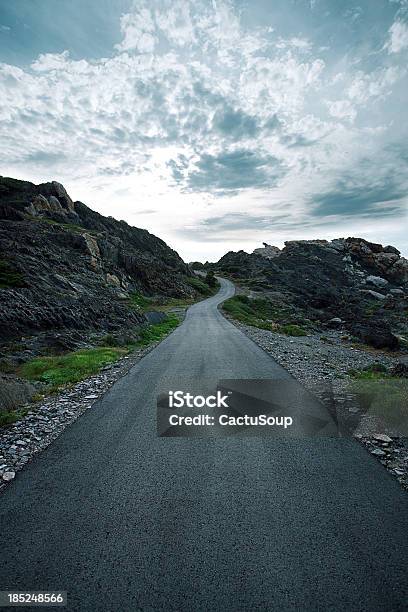 Foto de Estrada No Deserto e mais fotos de stock de Acidente de Carro - Acidente de Carro, Montanha, 2000-2009