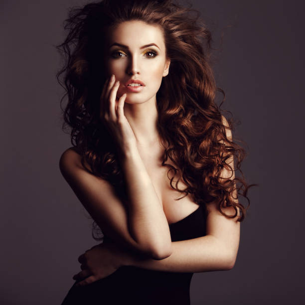 istock Beautiful woman 185251030