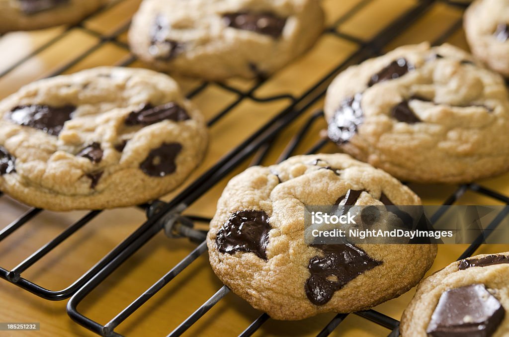 Morceau au chocolat chaud et biscuits - Photo de Copeau de chocolat libre de droits