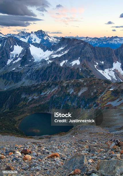 Sahale Braço E Glaciar Parque Nacional De North Cascades - Fotografias de stock e mais imagens de Glaciar