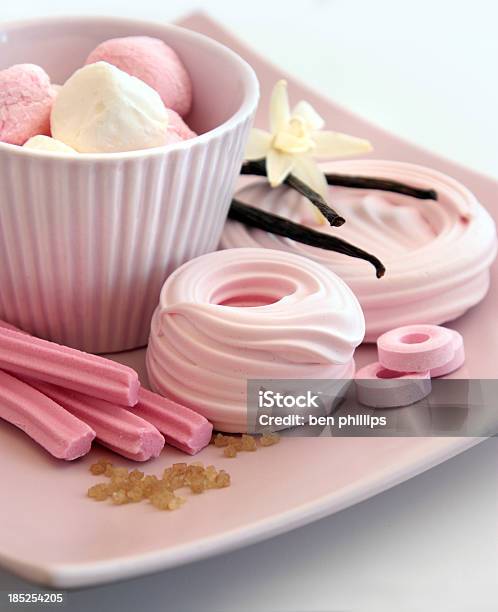ピンクのバニラムスク - アイスキャンディのストックフォトや画像を多数ご用意 - アイスキャンディ, カフェ, スイーツ