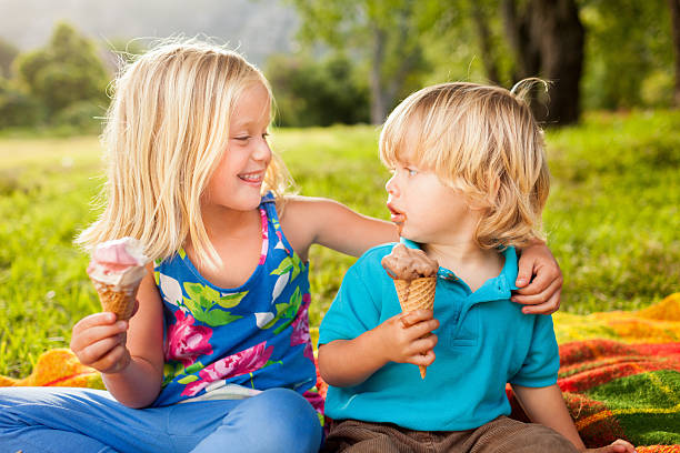 istock Best friends eating Ice Cream 185256427