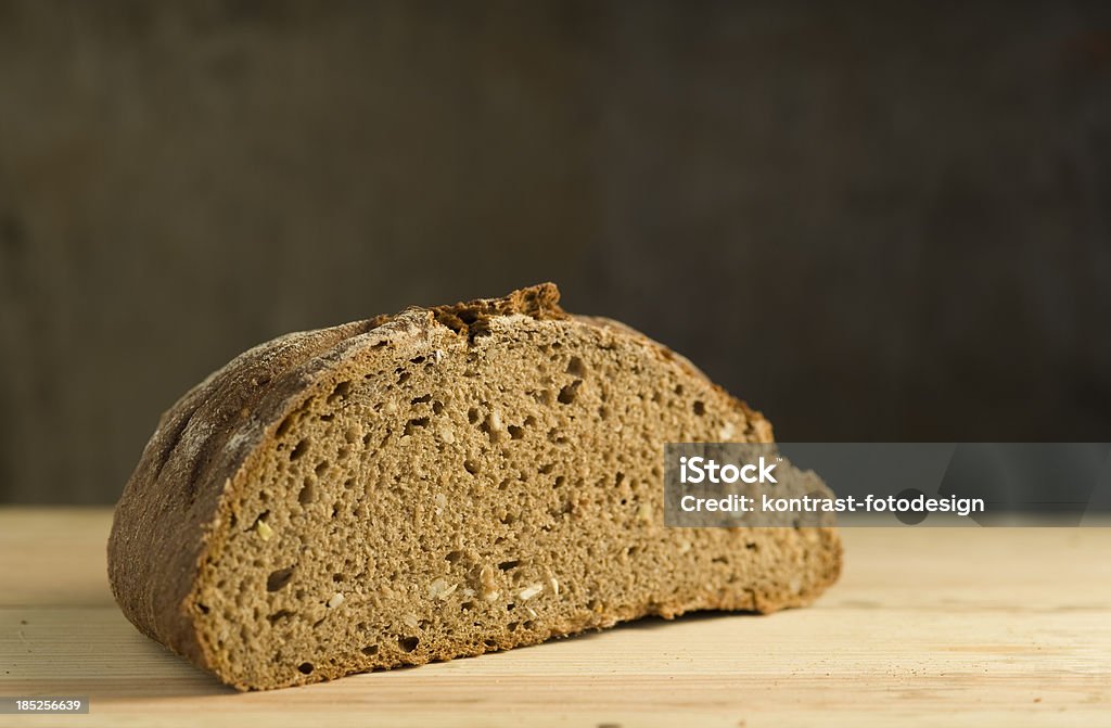 Pane campagnolo, Bauernbrot, Vollkornbrot, Kartoffelbrot - Foto stock royalty-free di Carboidrato - Cibo