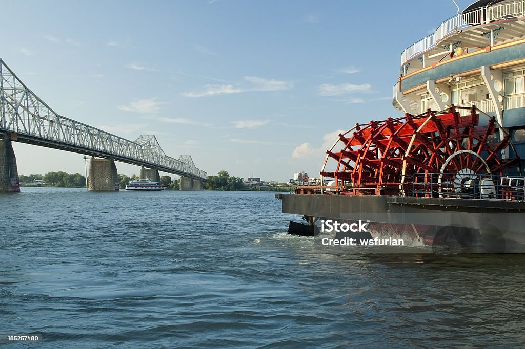 Paddlewheel - Foto stock royalty-free di Fiume Mississippi