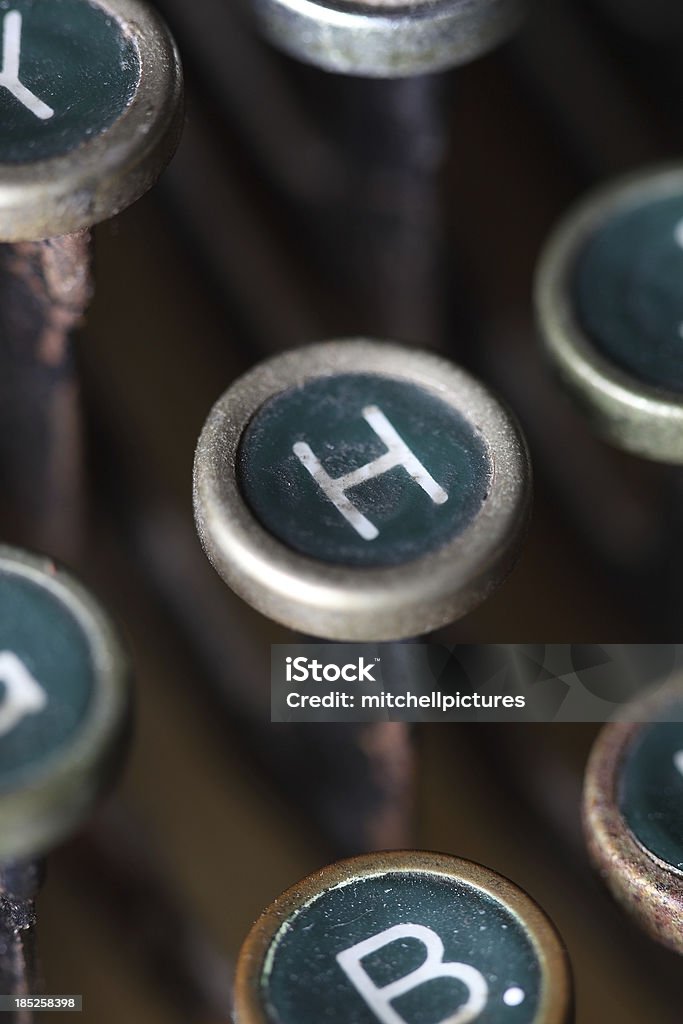 Máquina de escribir H key - Foto de stock de Antigualla libre de derechos