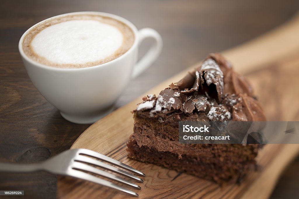 Schokoladen-Kuchen und Kaffee - Lizenzfrei Kuchen Stock-Foto