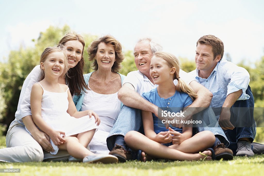 Família fundada no amor e valores - Royalty-free Abraçar Foto de stock