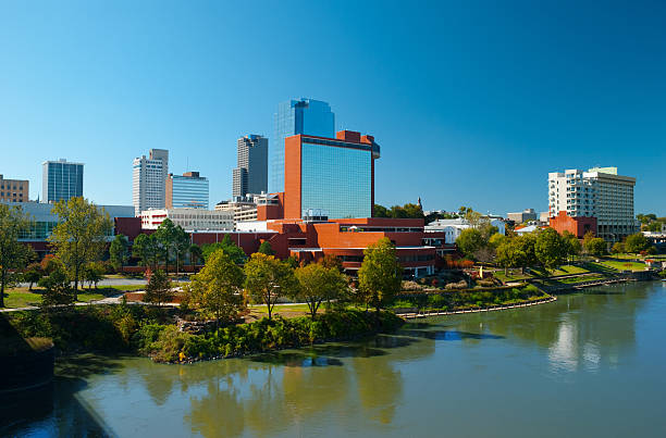 istock Little Rock skyline with mirrored building and river 185261453