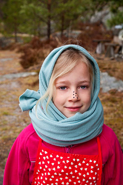 toddler with blanket / it's quite a common sleep aid / and very good friend
