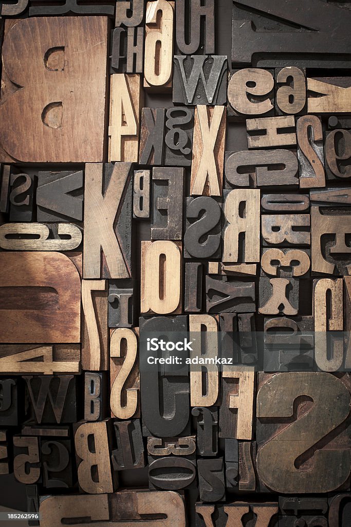 活版印刷ブロックの背景 - アルファベットのロイヤリティフリーストックフォト