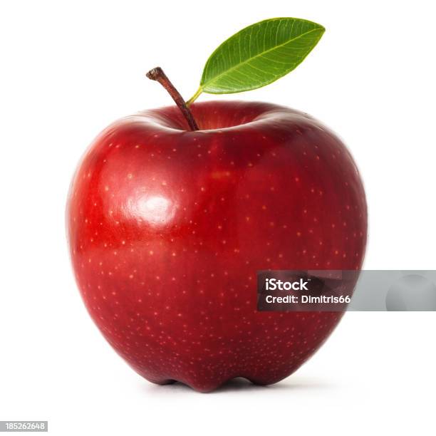 Roter Apfel Mit Blatt Isoliert Auf Weißem Hintergrund Stockfoto und mehr Bilder von Apfel