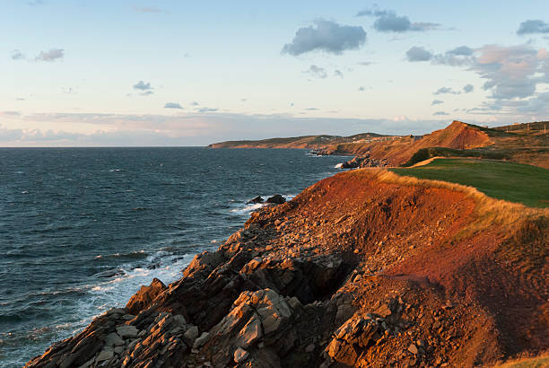 costa de cape breton - nova scotia extreme terrain cape breton island landscape - fotografias e filmes do acervo