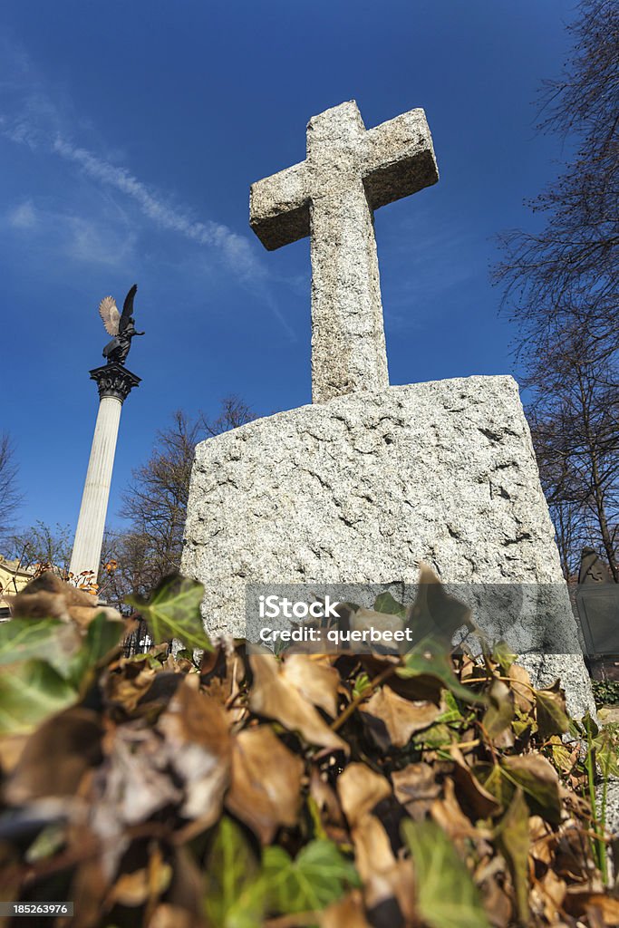 Friedhof grave - Lizenzfrei Abgestorbene Pflanze Stock-Foto