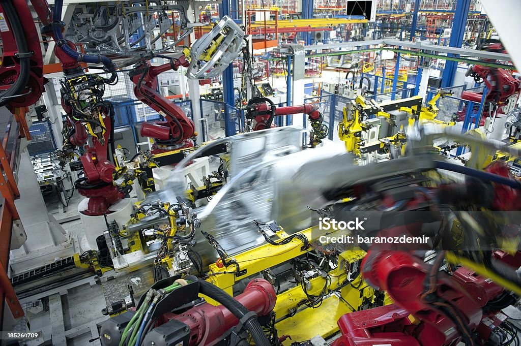 Завод для промышленного производства - Стоковые фото Автомобиль роялти-фри