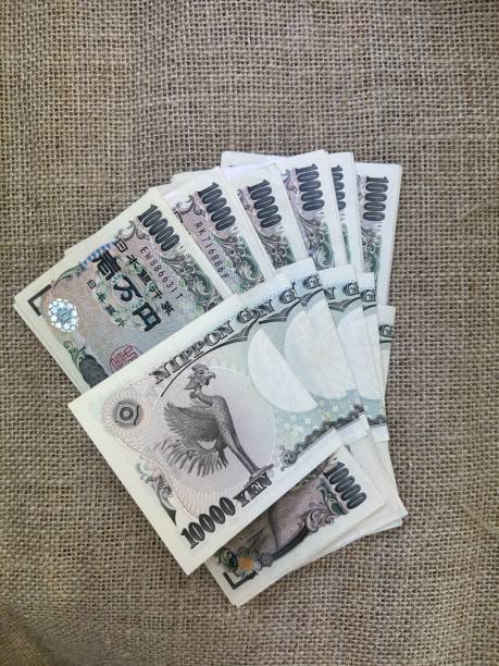 istock A wad of 10,000 yen 1852650200