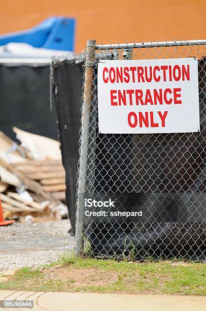 Construction Entrance Only Sign Stock Photo - Download Image Now - Chainlink Fence, Construction Industry, Entrance Sign